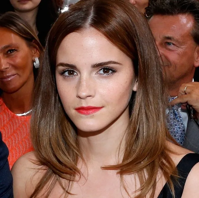 Các kiểu tóc dài ngang vai đẹp trí tuệ phong cách Emma Watson đầy mê đắm