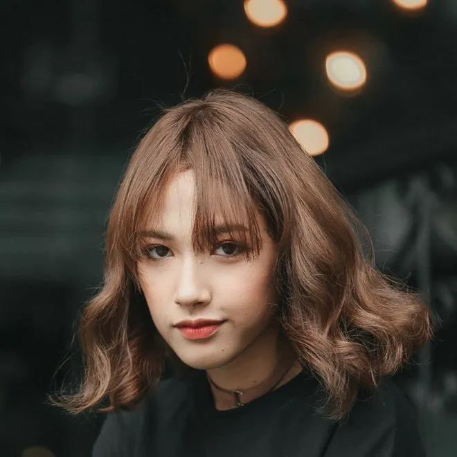 Tóc uốn 2020 – 21 kiểu tóc cực trendy dành cho các cô nàng hiện đại