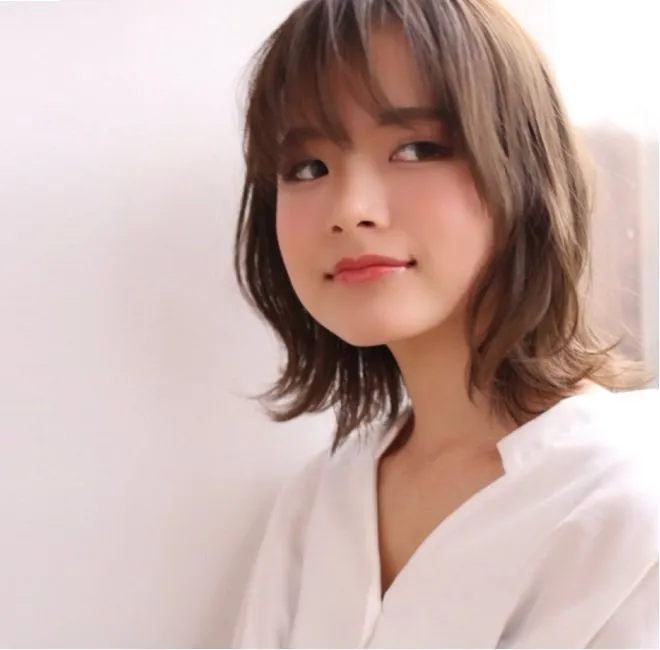 Tóc uốn đuôi mái thưa – tổng hợp 14 kiểu nổi bật phong cách Nhật, Hàn, Tây